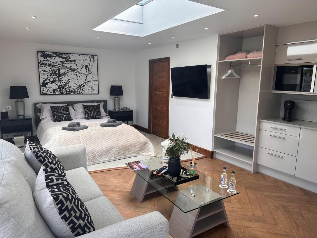 Dafarn Newydd Lodge Llangefni Eksteriør bilde